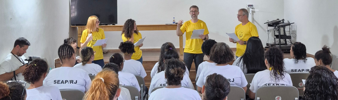 Atividade do Projeto Ler no Presídio Djanira Dolores de Oliveira