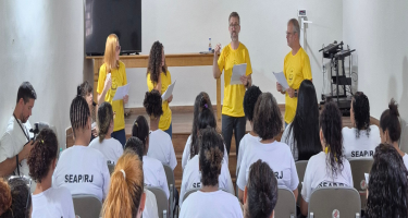 Atividade do Projeto Ler no Presídio Djanira Dolores de Oliveira