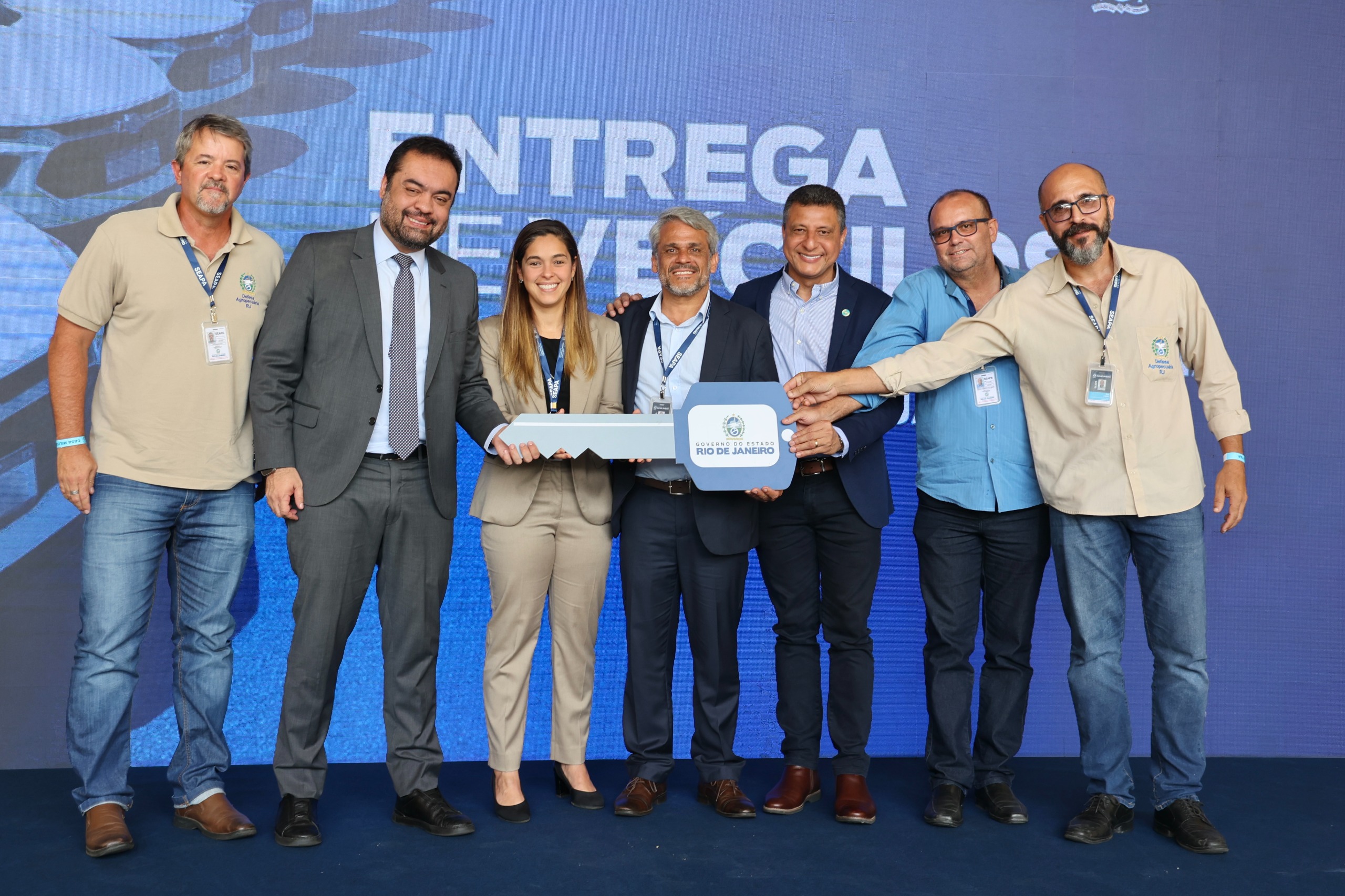 Cláudio Castro entrega 20 novos veículos para reforçar a fiscalização agropecuária