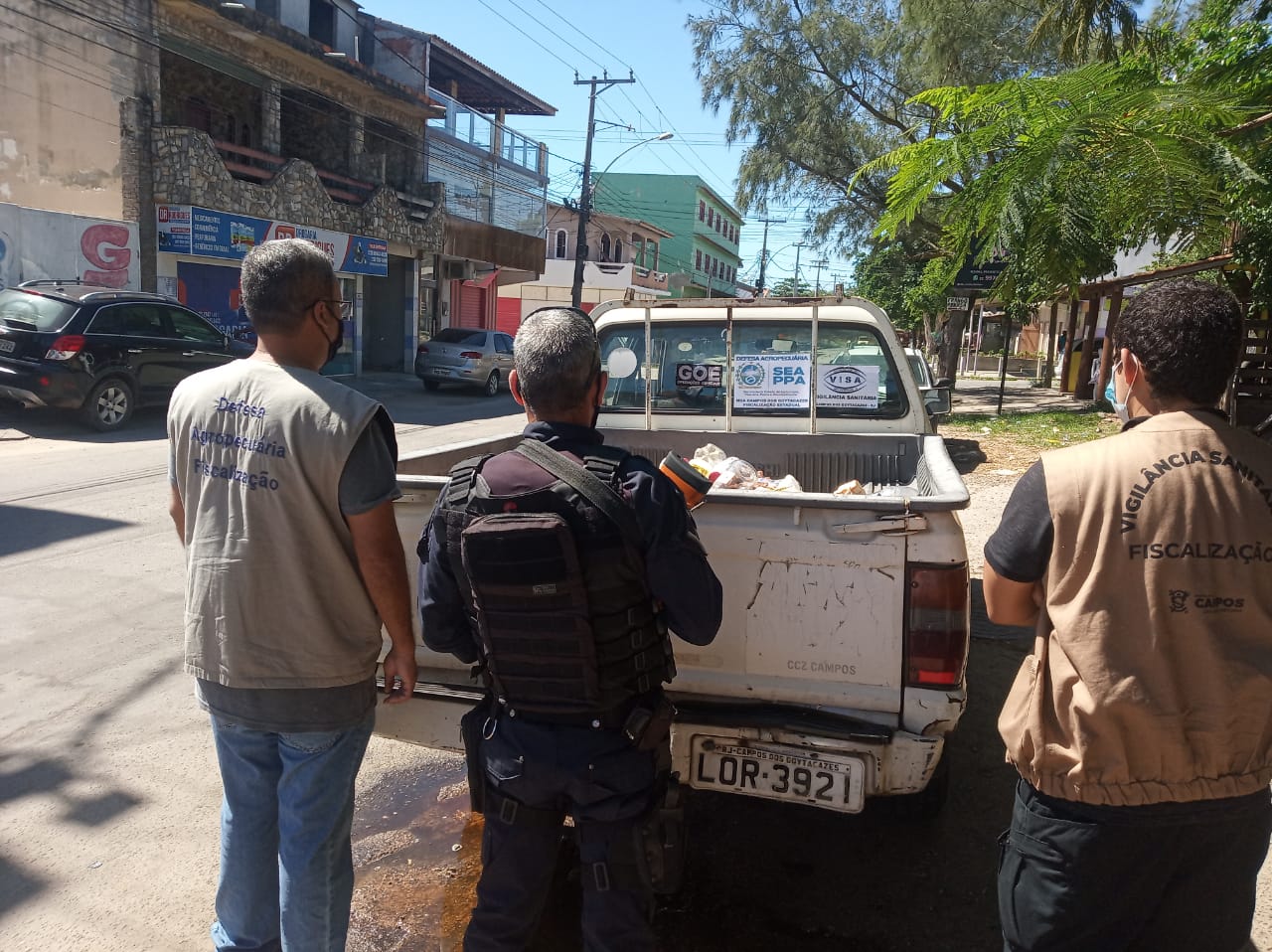 Operação Boi Garantido apreende mais de 200 kg de produtos impróprios ao consumo