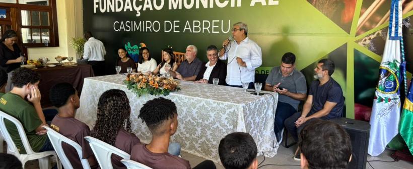 Secretaria de Estado de Agricultura participa da abertura dos programas Jovem Agricultor Orgânico e Paisagista Mirim