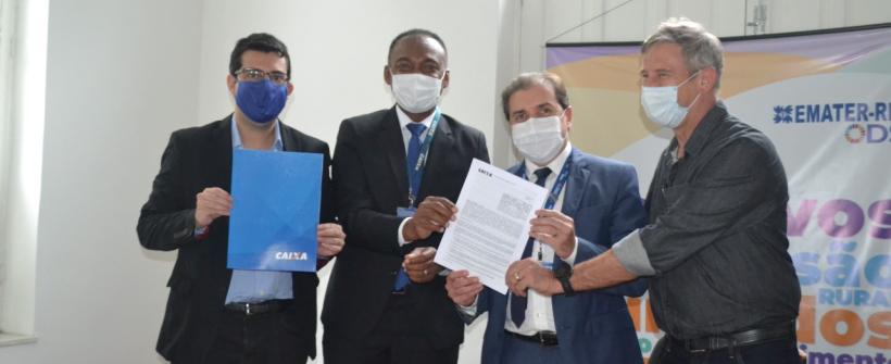  Convênio com a Caixa vai beneficiar produtores rurais do estado do Rio de Janeiro