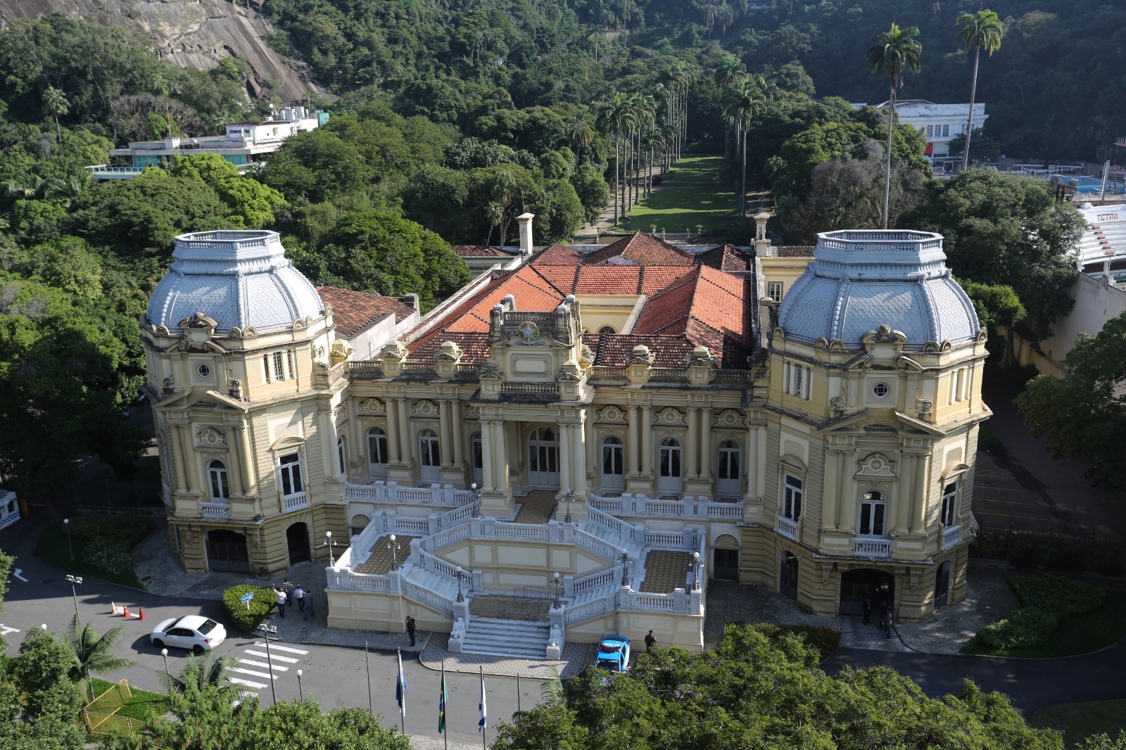 Relatório de Gestão Fiscal (RGF) do primeiro quadrimestre de 2025 apontou que o Estado do Rio de Janeiro fechou o período com superávit orçamentário de R$ 6,5 bilhões. (Divulgação Gov RJ)