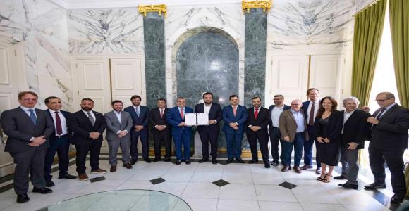 Governo assina acordo histórico para retomada das obras da estação do metrô da Gávea