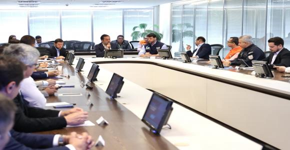 Governador anuncia investimento de R$ 8 bilhões para prevenção e resposta a desastres causados pelas chuvas