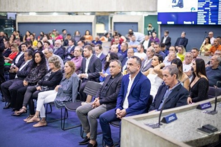 Sessão Solene na Alece