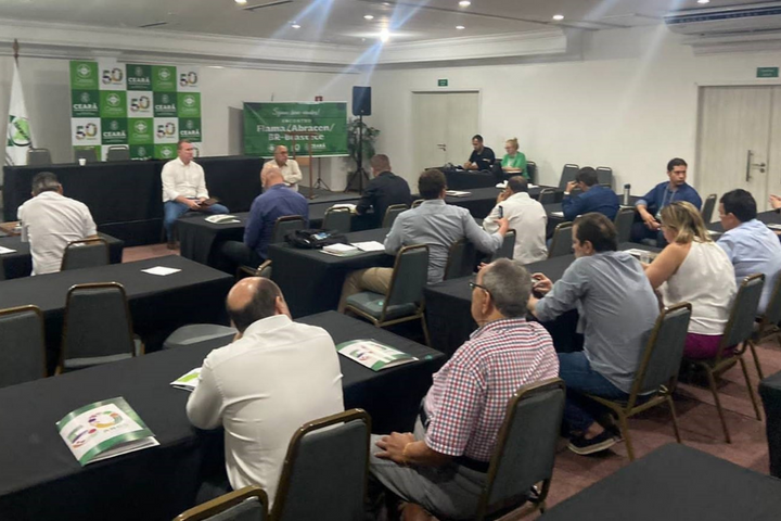 Representantes da Abracen se reuniram no dia 10. Nesse momento, o presidente da Ceasa Pernambuco, ex-deputado federal Bruno Rodrigues, sugeriu a criação de uma Frente Parlamentar em defesa&nbsp;das Ceasas, na Câmara dos Deputados, em Brasília. A sugestão foi acatada&nbsp;pelo presidente da Abracen e por todos os participantes