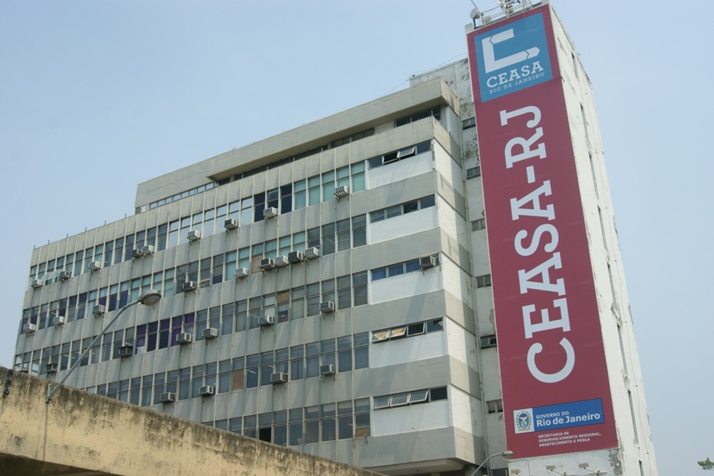 Prédio Administrativo da Ceasa/RJ, localizado na Avenida Brasil, 19001, em Irajá