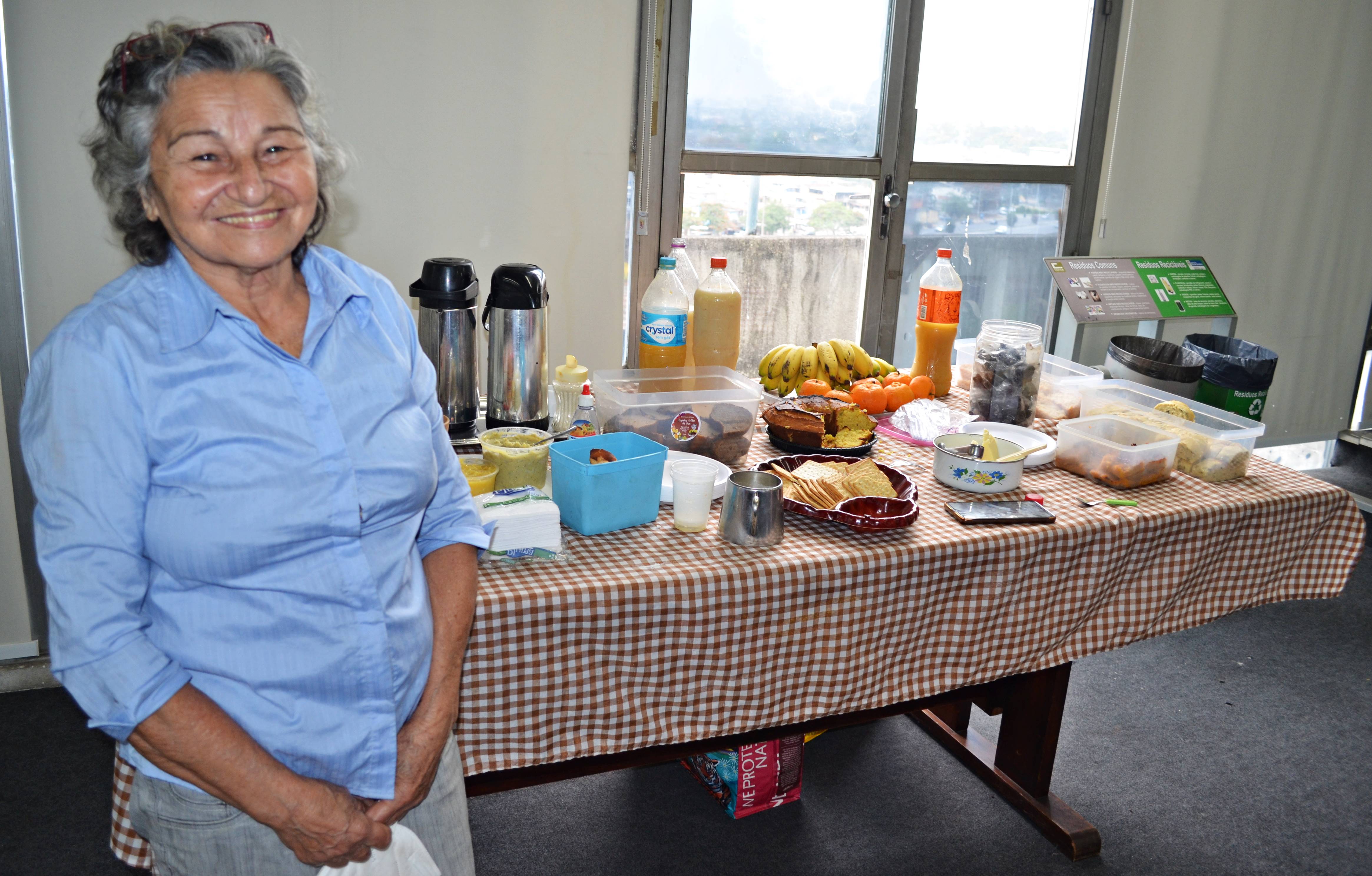 Juliana de Medeiros Diniz, idealizadora da Cozinha Comunitária Colher de Pau, em Magé