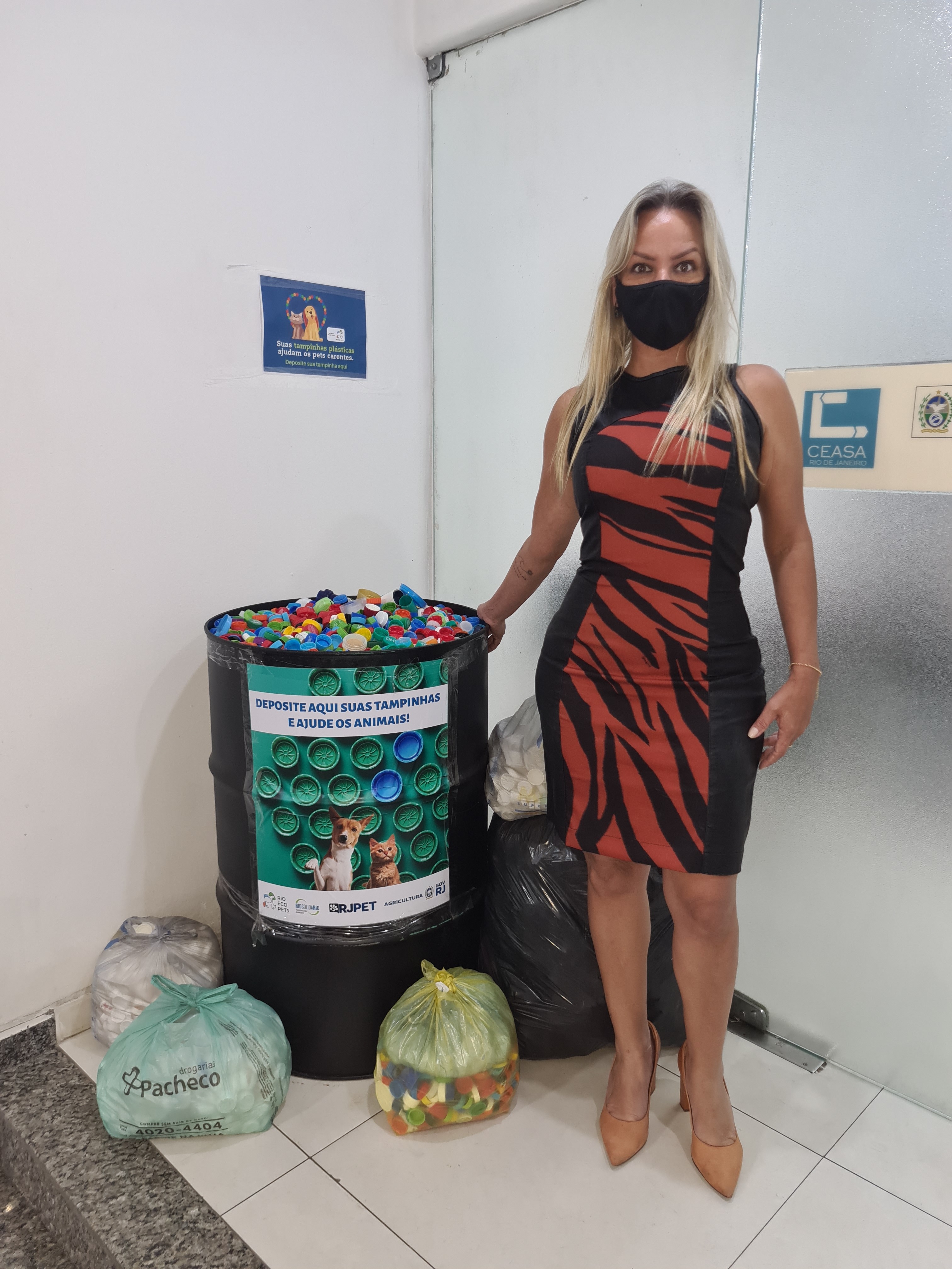 A presidente da Ceasa/RJ, Bianca de Carvalho, apoia a campanha para recolhimento do material.