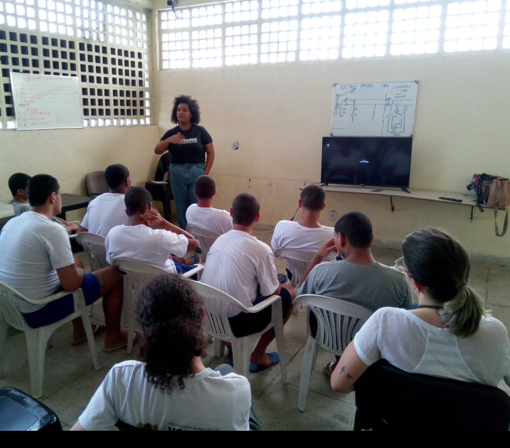 CENSE Volta Redonda realiza oficina sobre identidade afro-brasileira