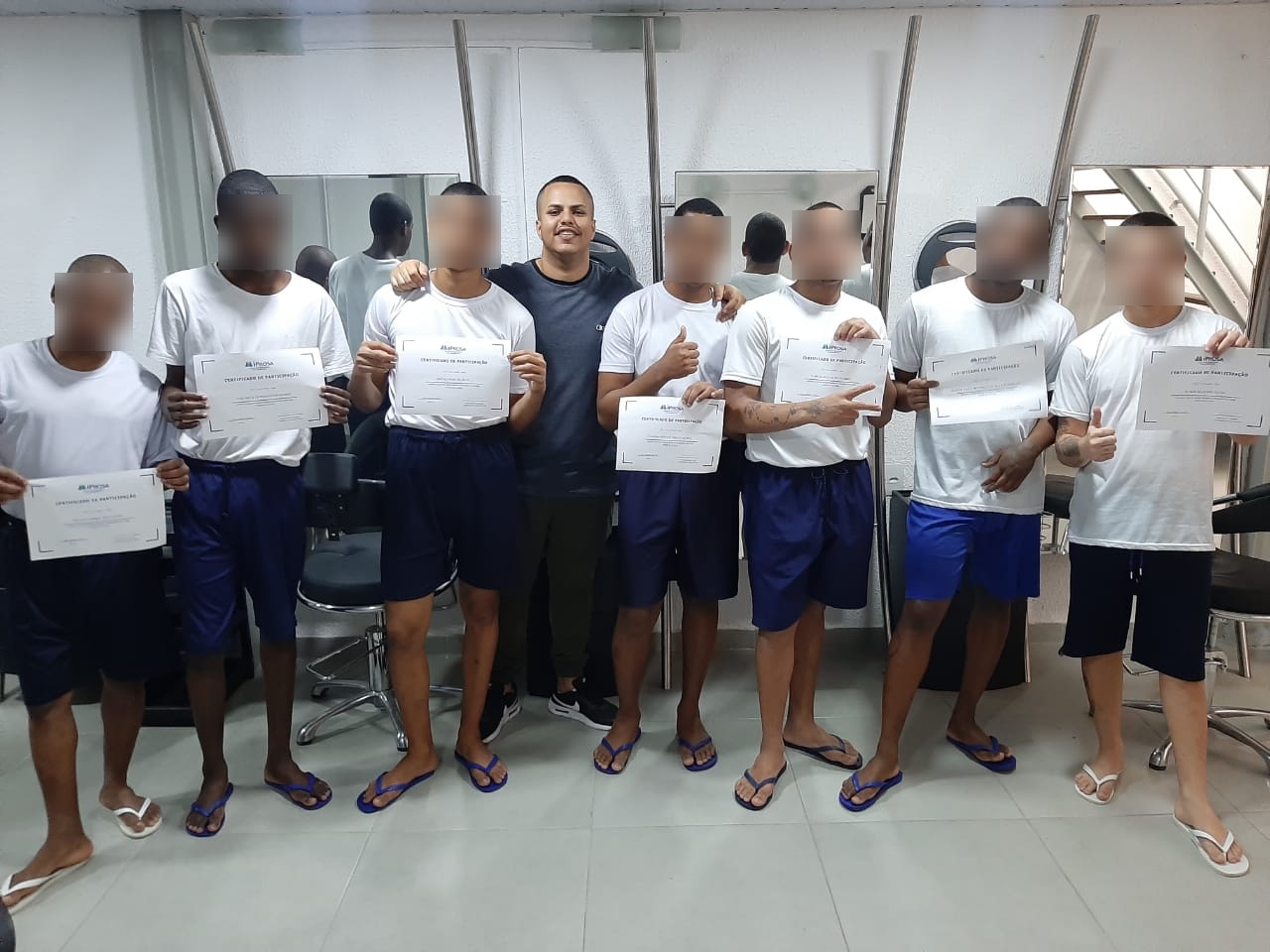 Formatura do curso de barbearia