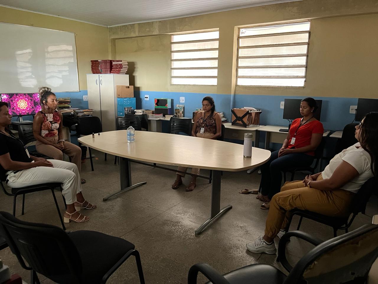 Criaad Campos realiza oficina de relaxamento para servidores