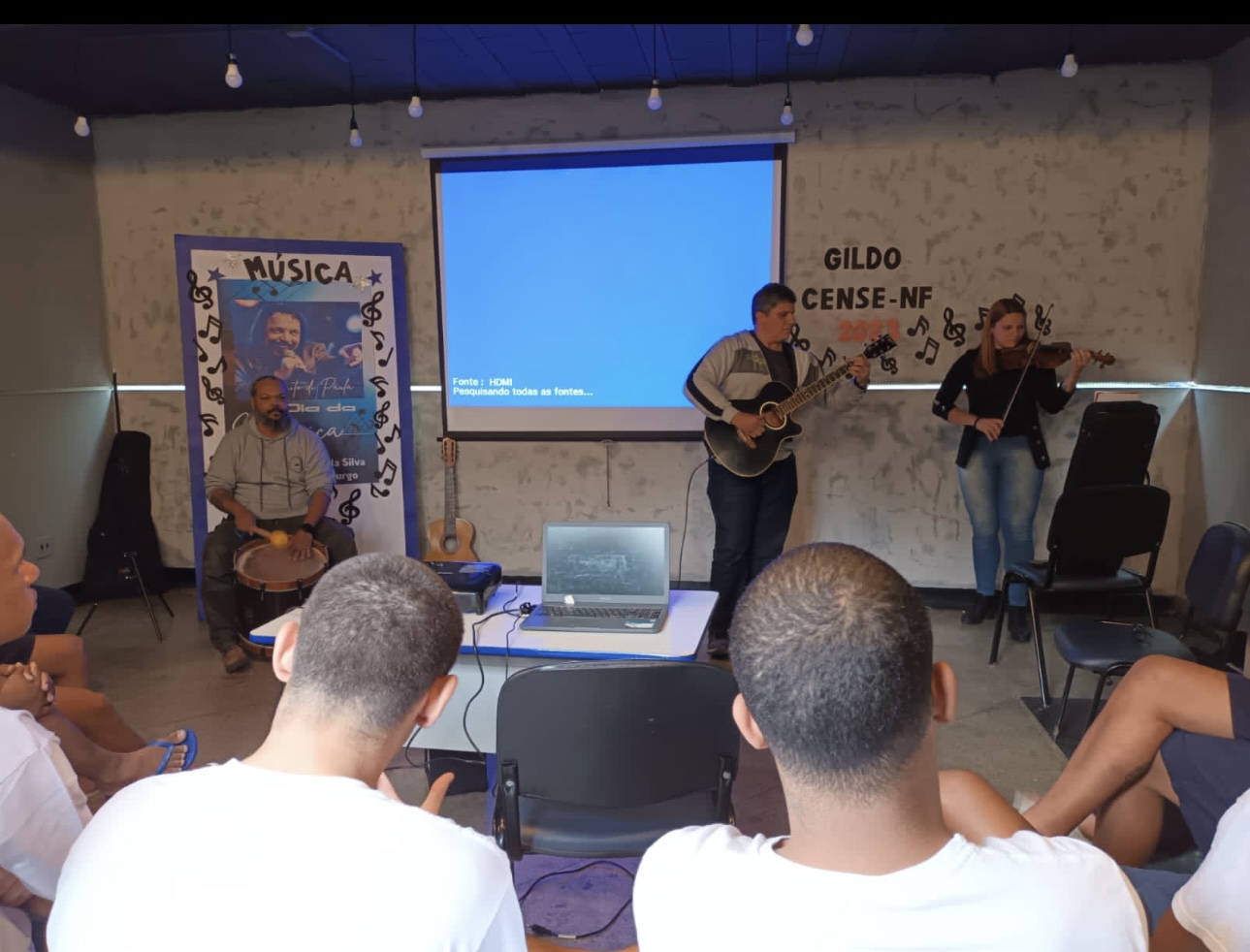 Cense Friburgo realiza atividade em alusão ao Dia Internacional da Música