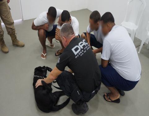 Divisão de Ações com Cães do Degase ultrapassa marca de 100 adolescentes certificados em seus cursos profissionalizantes