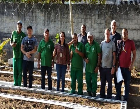 Criaad Macaé realiza mutirão de revitalização da horta do projeto “Que mato é esse?”