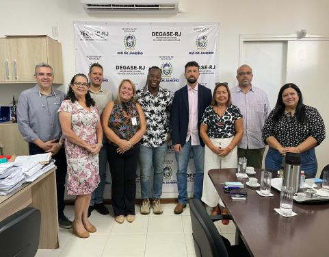 Degase recebe integrantes da Petrobras 