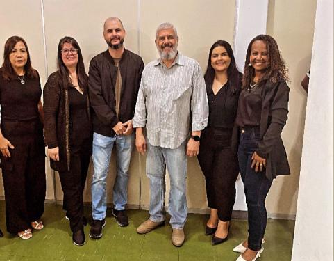 Criaad Campos realiza formatura de jovens no curso de Barbearia 