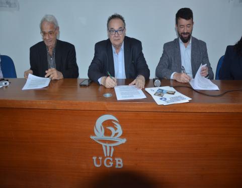 assinatura do termo de cooperação