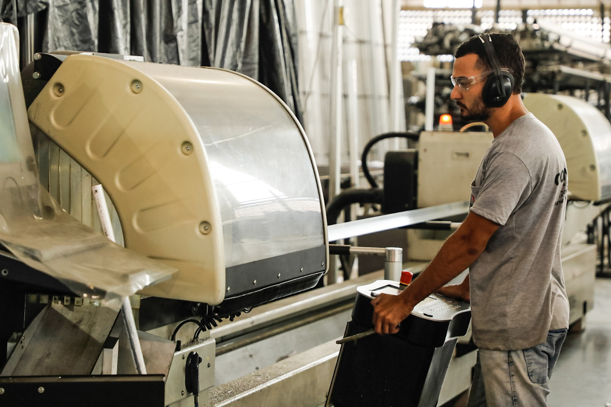 Indústria fluminense cresce 6,1% no primeiro trimestre de 2023