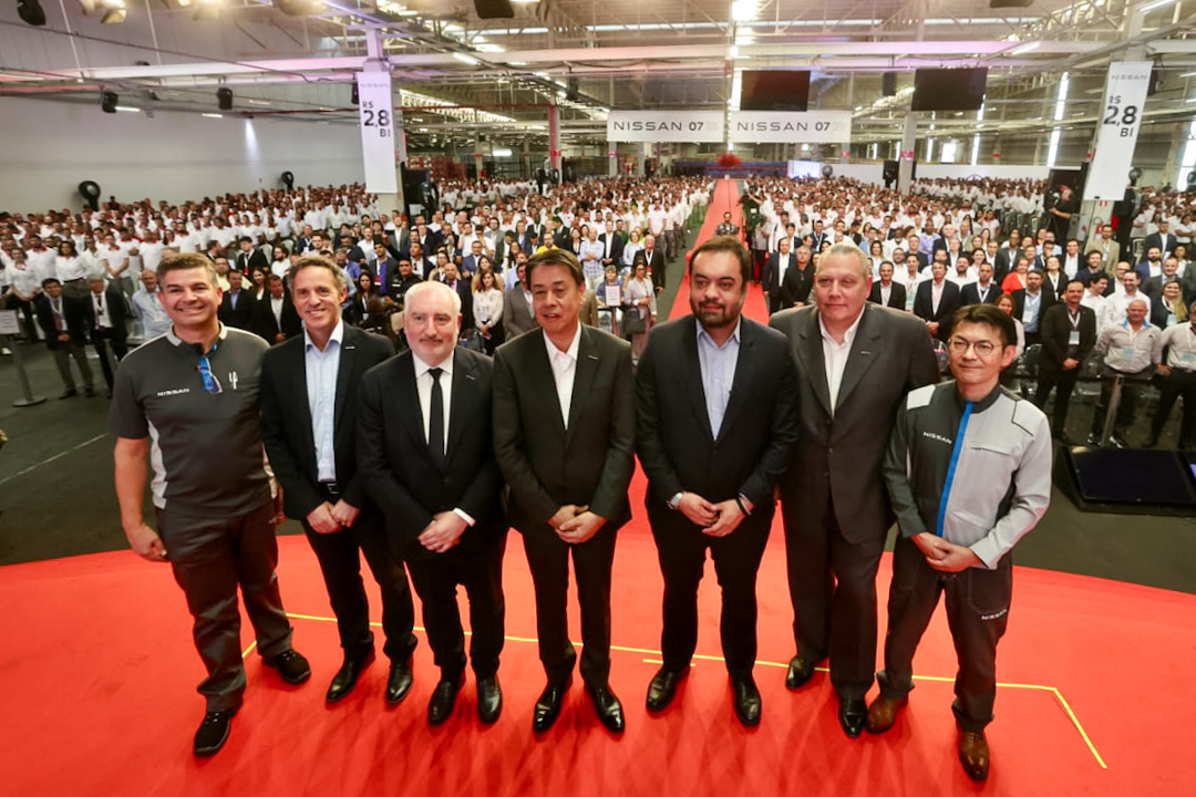 Cláudio Castro participa de cerimônia de anúncio de quase R$ 3 bilhões em investimentos pela Nissan no Estado
