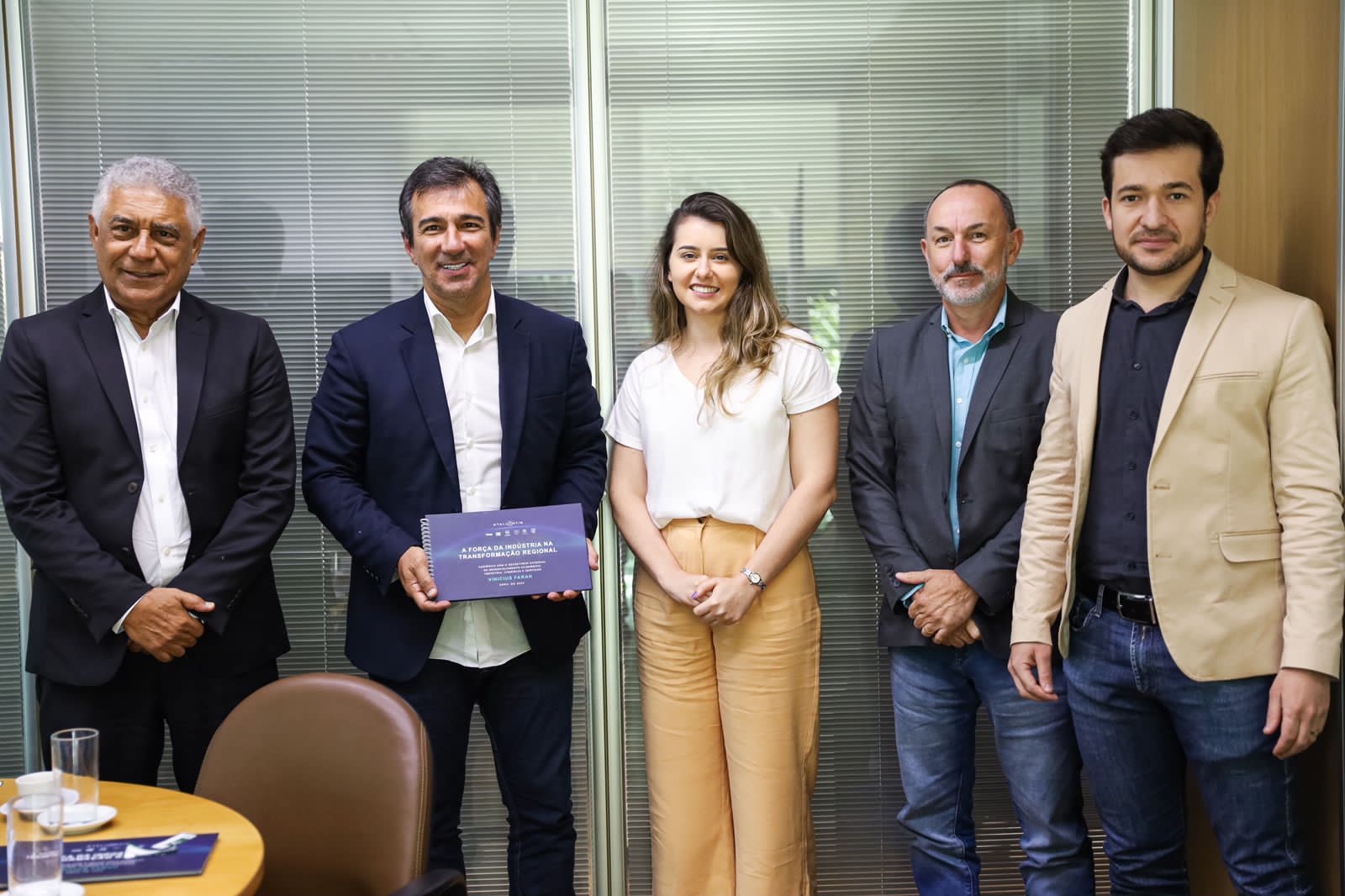 Secretário de Desenvolvimento Econômico recebe executivos da Stellantis
