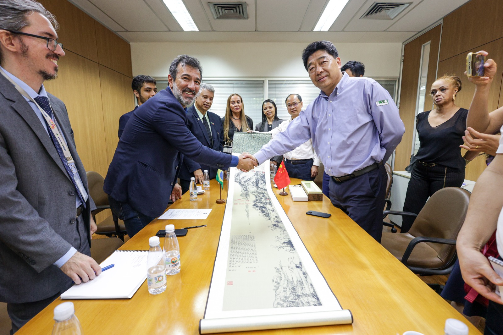 Governo do RJ recebe delegação da China