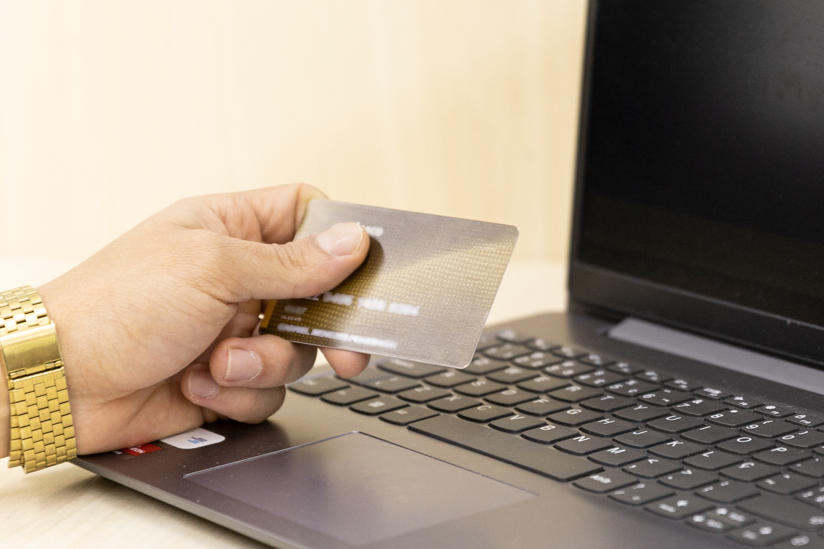 Pequenos e médios negócios virtuais do Rio movimentaram R$ 189,4 milhões em 2022