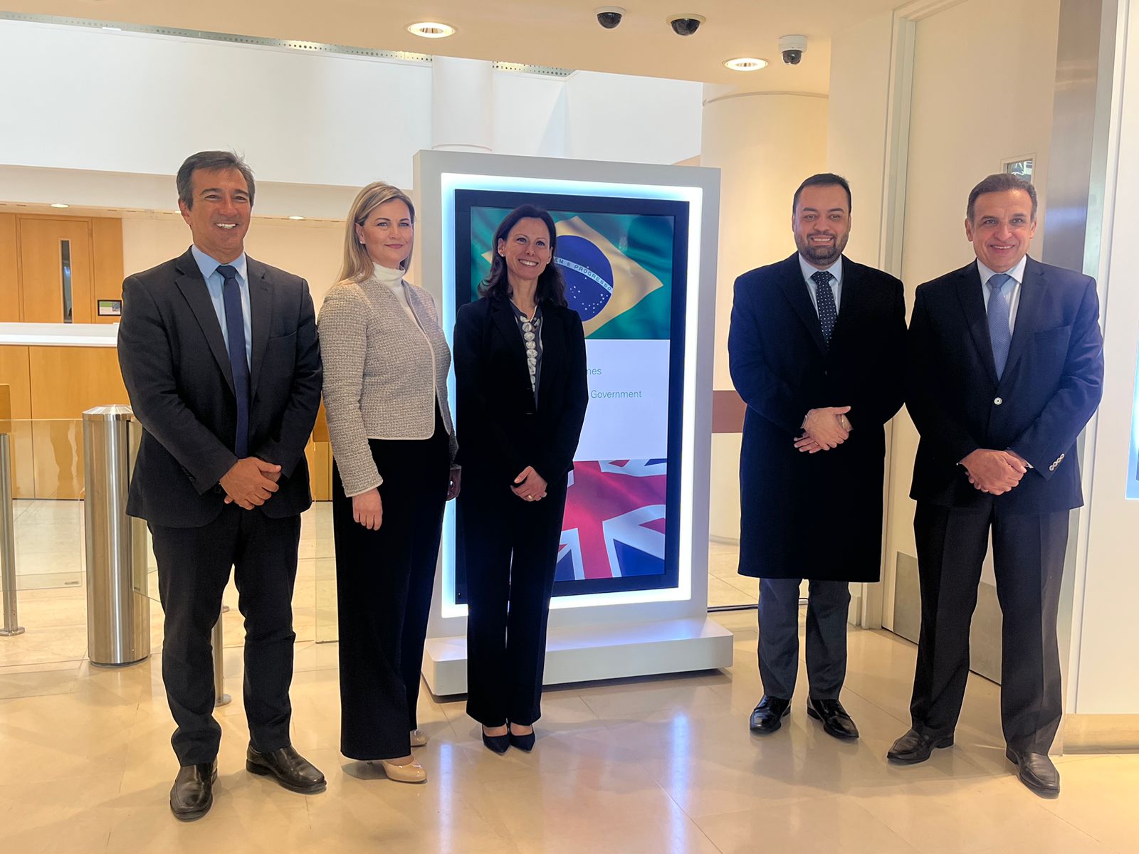 Em Londres, secretário de Desenvolvimento Econômico, Vinicius Farah acompanha Cláudio Castro em agenda com umas das maiores empresas de energia do mundo 