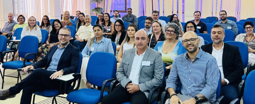 Secretário de Transformação Digital, Mauro Farias, realiza reunião com corpo funcional