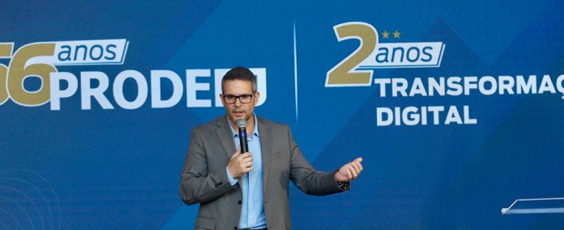 Secretaria de Transformação Digital e PRODERJ comemoram aniversário