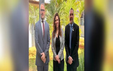 O secretário de Estado de Transformação Digital, Mauro Farias, participou, nesta quarta-feira (2), do lançamento da Estratégia Nacional de Governo Digital. Com a presença da ministra da Gestão e da Inovação em Serviços Públicos (MGI), Esther Dweck, o evento, realizado em Brasília, teve objetivo de integrar as ações de governo digital entre todos os entes federados para simplificar o acesso do cidadão aos serviços públicos em todas as esferas de governo. O Rio de Janeiro está em total sinergia com as ações r