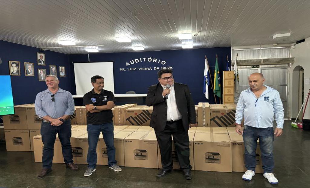 EMATER-RIO conclui entregas de novos computadores para os escritórios das regiões Centro e Serrana