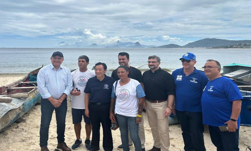Com apoio da EMATER-RIO, Diretor-Geral da FAO visita Associação de Pescadores e Pescadoras Artesanais da Reserva Extrativista de Itaipu e Lagoa de Itaipu (APPREILI)