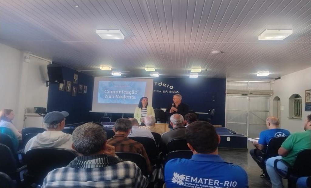 Região Centro dá início ao Ciclo de Palestras da EMATER-RIO