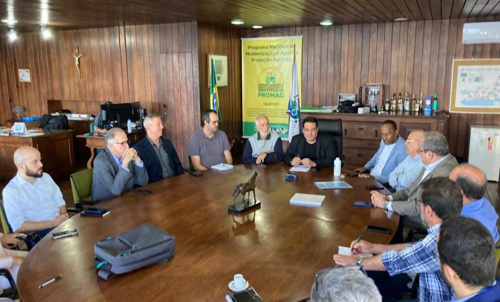 EMATER-RIO participa de reunião visando ampliar parcerias e oportunidades para a agricultura fluminense