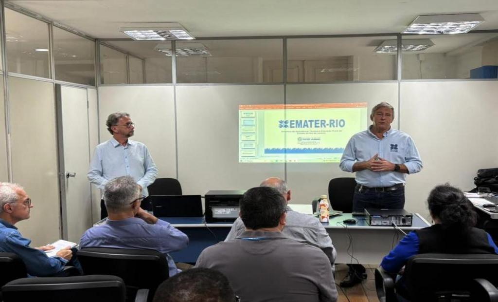 EMATER-RIO promove reunião de avaliação das ações e de alinhamento dos trabalhos