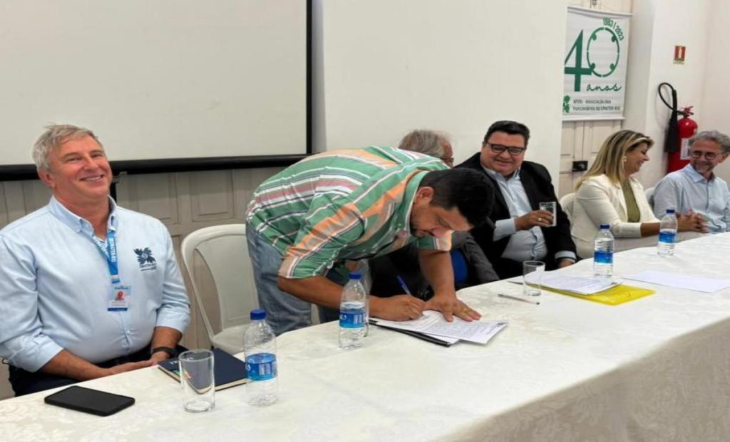 EMATER-RIO participa da posse da nova diretoria da AFERJ