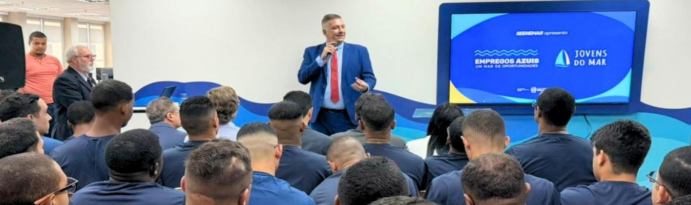 Programa Empregos Azuis qualifica 109 profissionais para setores estratégicos da Economia do Mar