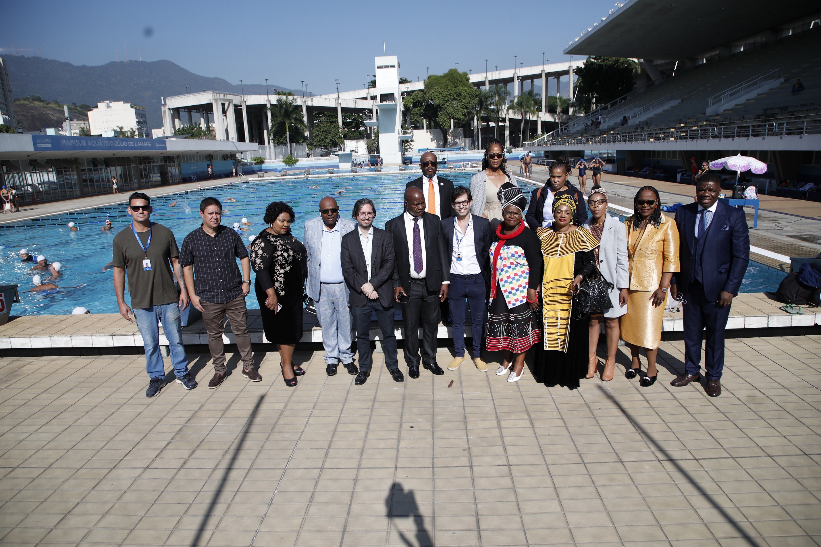 Delegação de parlamentares da África do Sul visita equipamentos esportivos do Governo do Estado no Rio