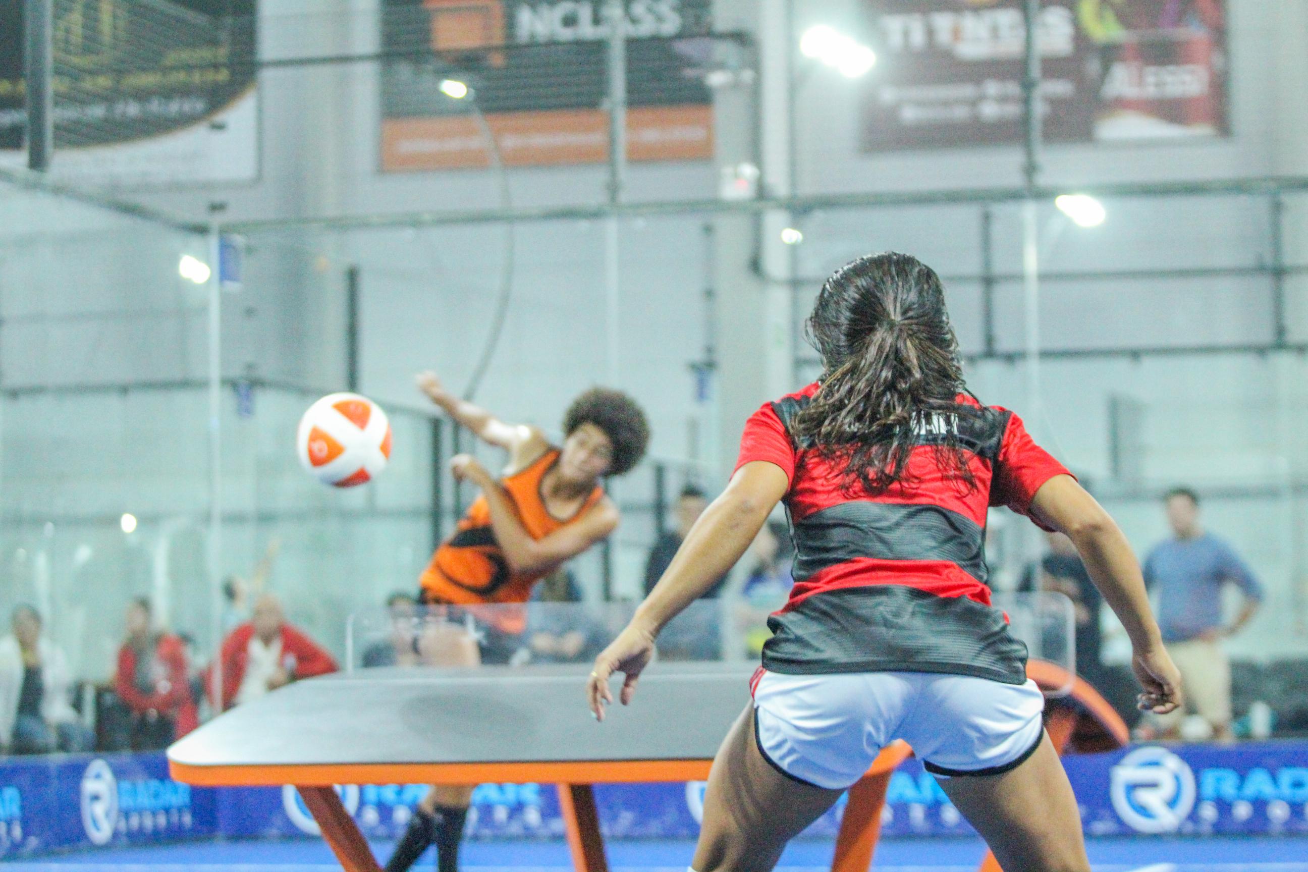 Rocinha recebe campeões mundiais de teqball para etapa do Circuito Brasileiro