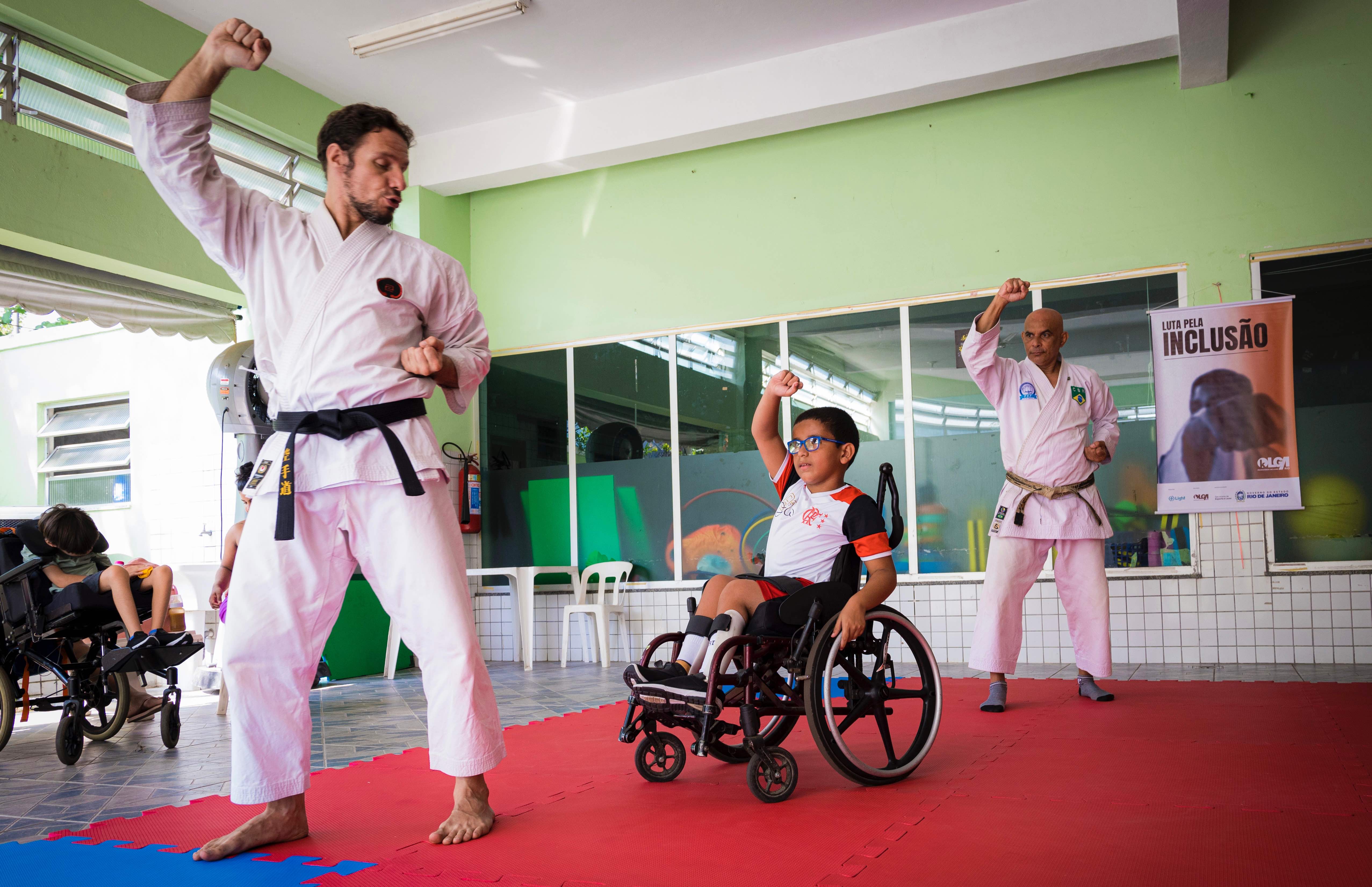 Parceria entre Governo do Rio e Instituto Olga Kos Rio viabiliza 60 vagas para PCDs no Parque Aquático Júlio Delamare