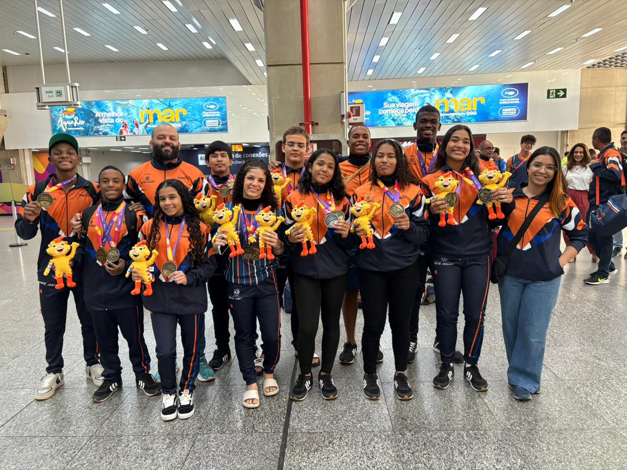 Atletas do Time RJ voltam dos Jogos da Juventude cheios de medalhas 