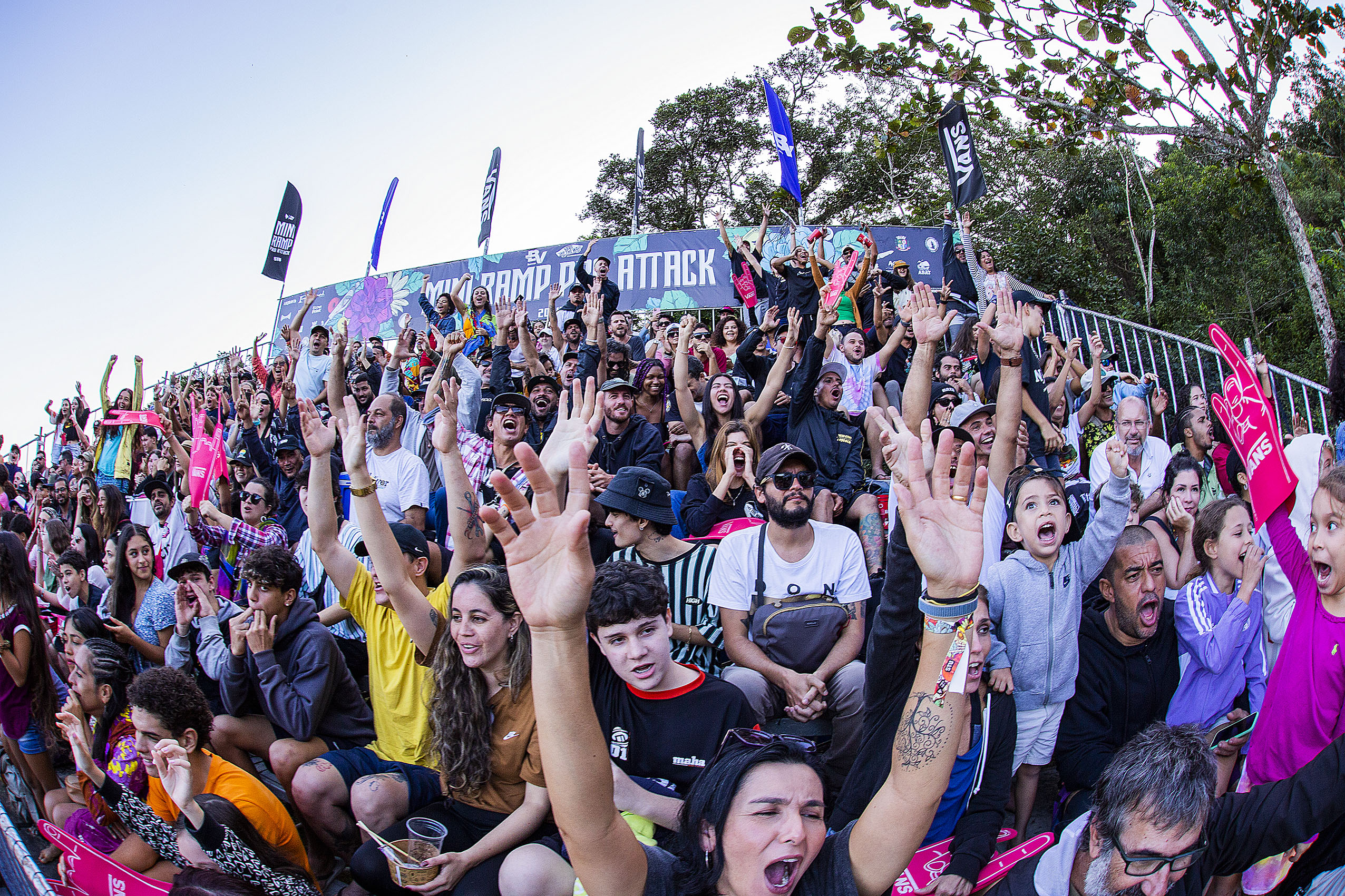 Circuito Mini Ramp Pro Attack 2024 levou para Trindade, grandes nomes do skateboarding