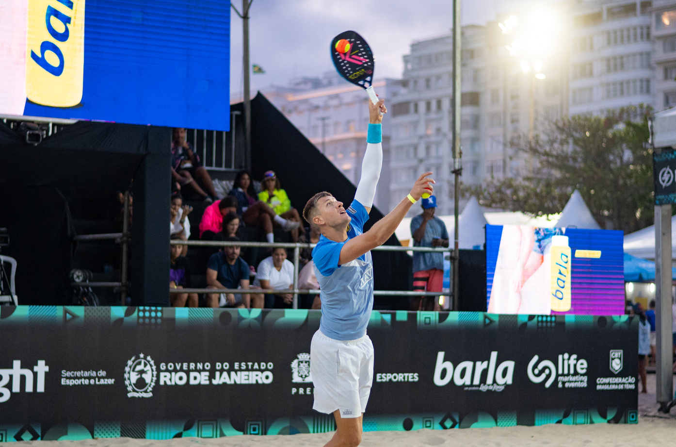Com apoio do Governo do Estado, Praia de Copacabana recebe Mundial de Beach Tennis a partir desta terça-feira