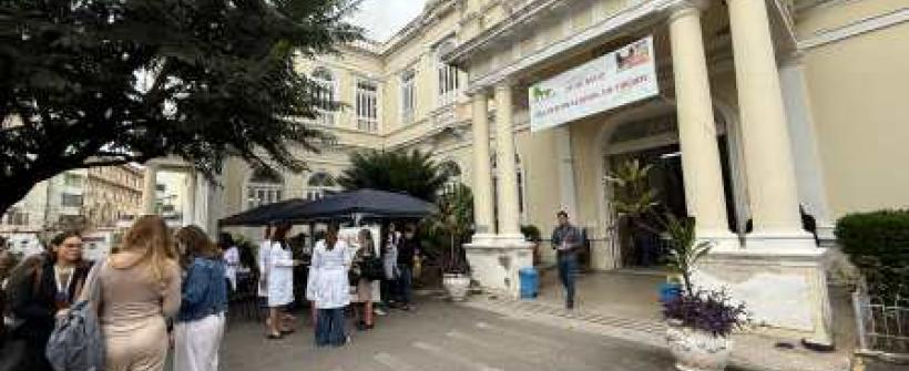 Em alusão ao Dia Internacional da Tireoide, instituto realizou feira educativa aberta ao público no Centro do Rio