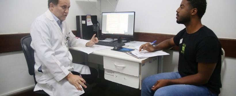 Ao todo, 72 adultos que passaram por consulta e realizaram exame neste sábado (13/12) serão encaminhados à cirurgia
