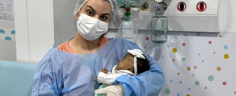 Profissionais qualificados atuam na assistência respiratória e no desenvolvimento sensório-motor de recém-nascidos prematuros em unidades da Baixada Fluminense