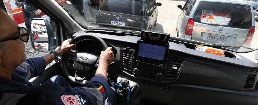 Muitos motoristas não dão prioridades aos veículos de emergência e colocam vida de pessoas em risco