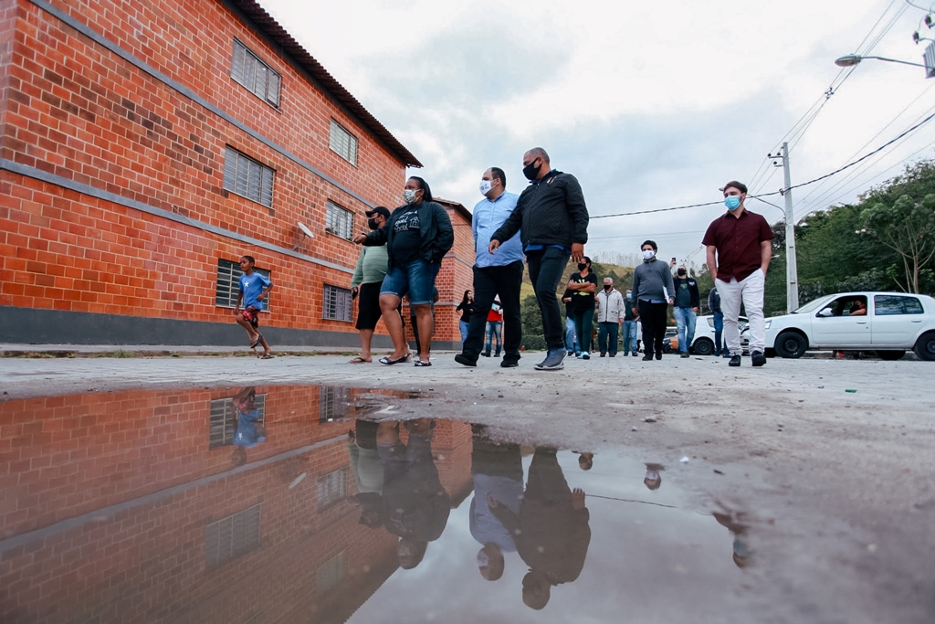  Artigo - Um ano de desafios e avanços na infraestrutura fluminense